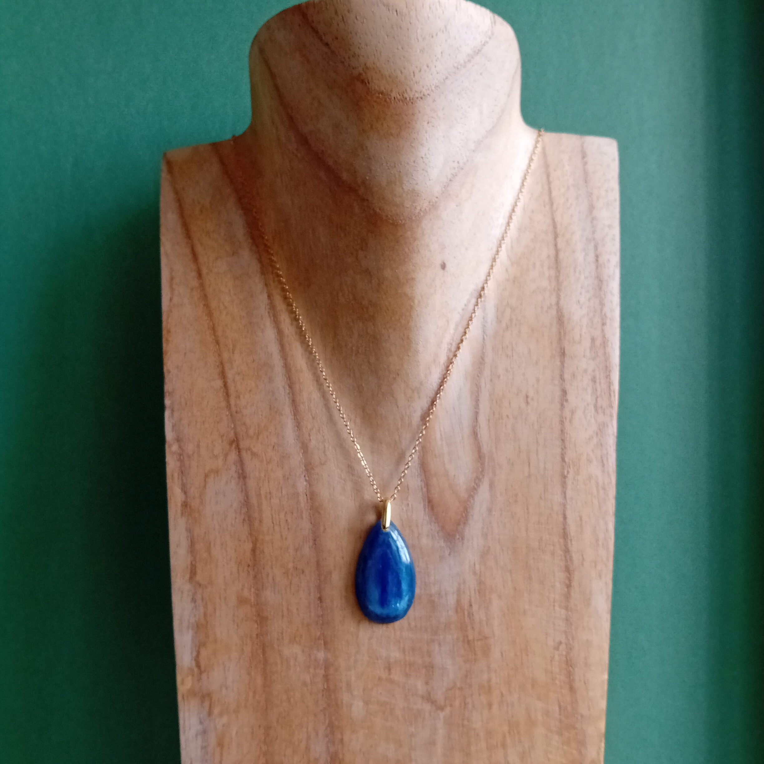 Ras de cou Cyanite bleue 3cm x 1,5cm – Image 2